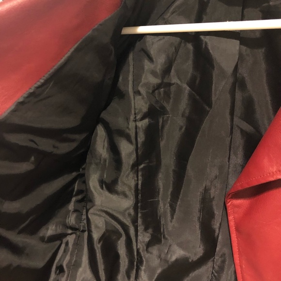 Leather red jacket - Picture 5 of 6